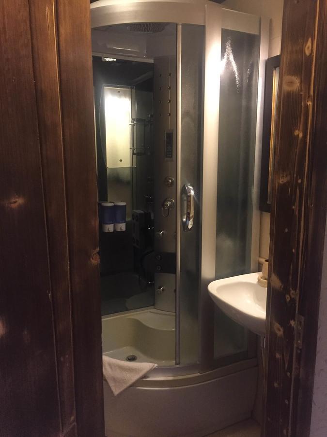 Roksolana Hotel Изки Екстериор снимка