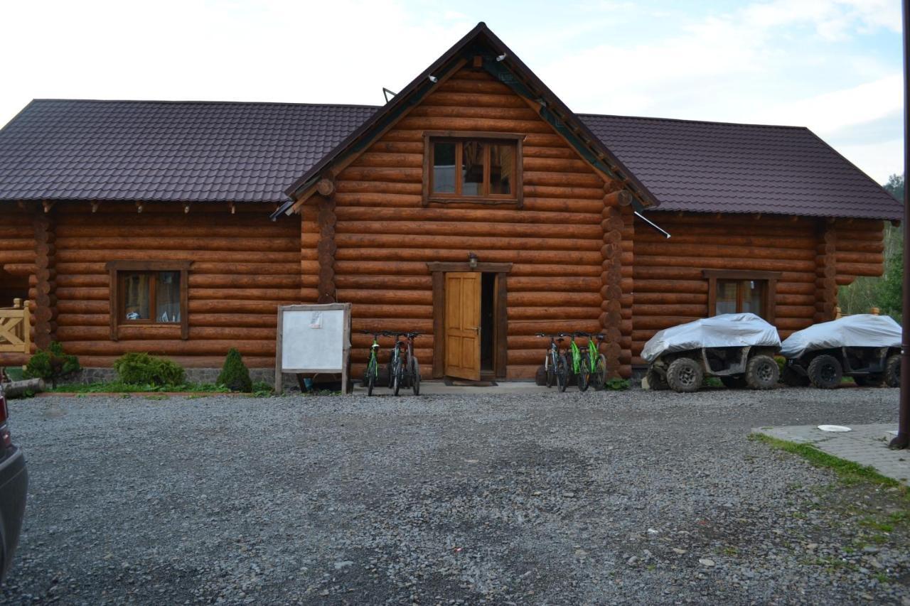Roksolana Hotel Изки Екстериор снимка
